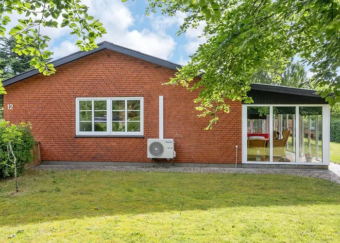 Philip - 2km From The Sea By Interhome