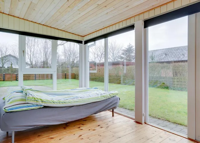 Philip - 2km From The Sea By Interhome