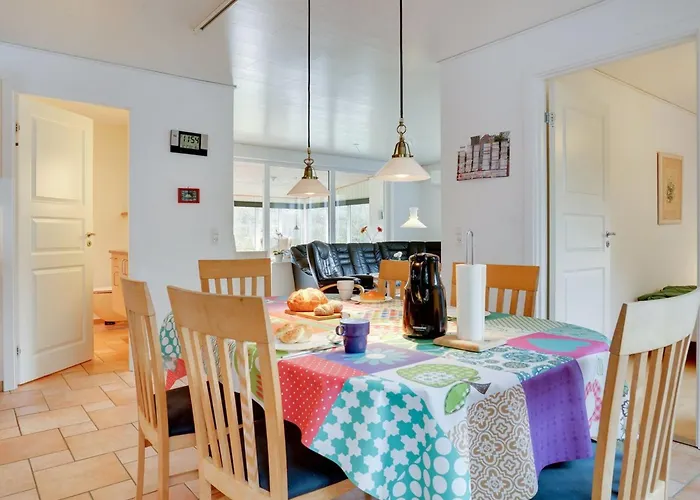 Philip - 2km From The Sea By Interhome